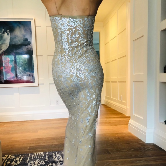 Gorgeous Vera Wang sequined evening gown - Picture 3 of 4